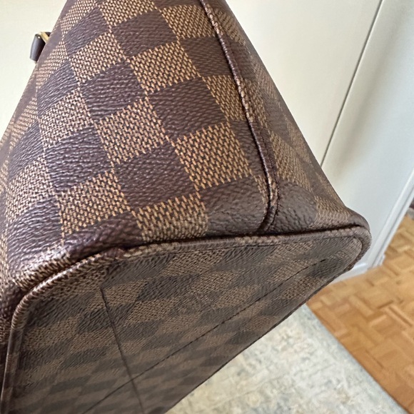 HOST PICK🔥🔥🔥Authentic Louis Vuitton box, dust bag included - Picture 5 of 11